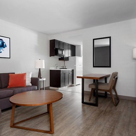 Delta Hotels By Marriott Burlington Eksteriør billede