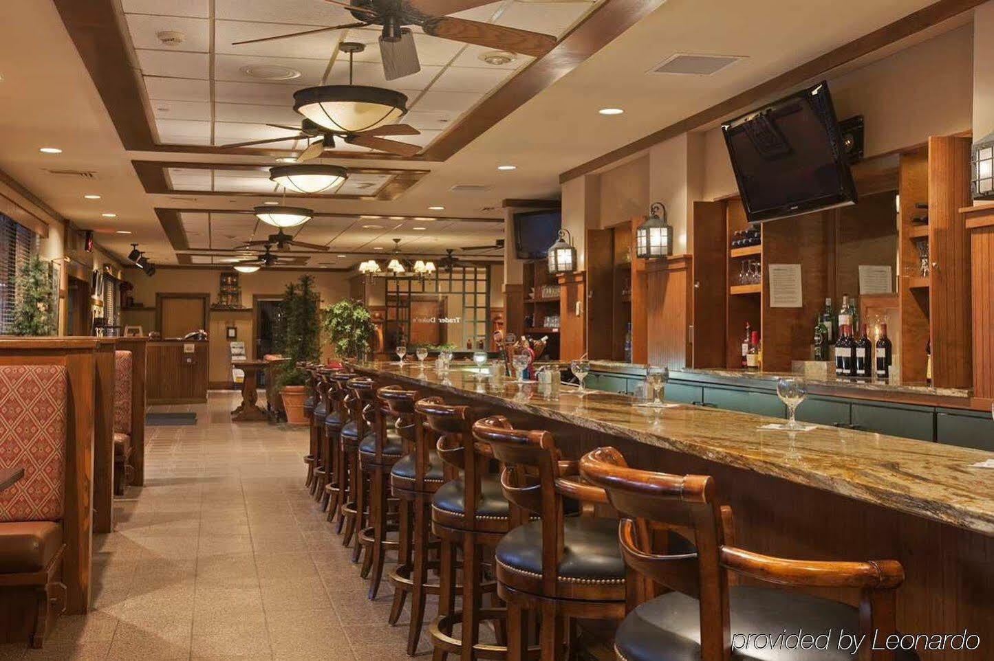 Delta Hotels By Marriott Burlington Eksteriør billede